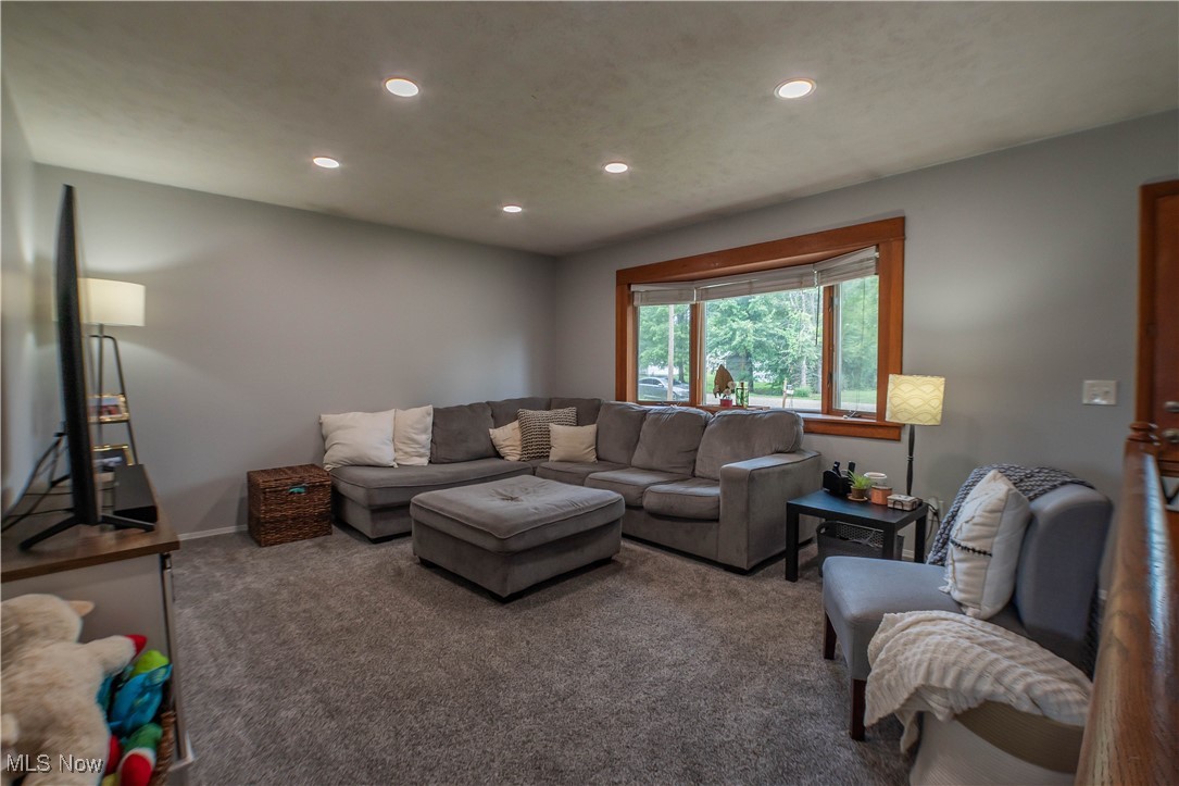 Laurel Ridge - Residential