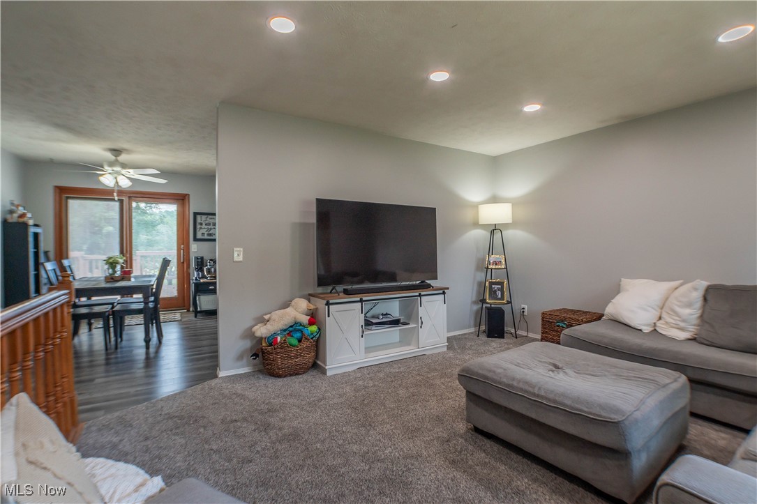 Laurel Ridge - Residential