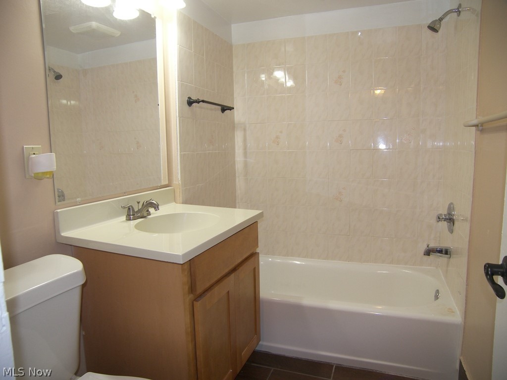 Solon Park Estates Condos - Residential