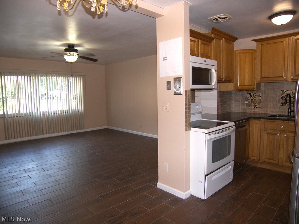 Solon Park Estates Condos - Residential