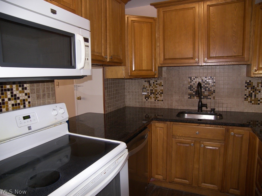 Solon Park Estates Condos - Residential
