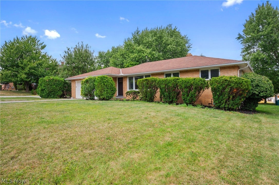 333 E Ridgewood Drive
