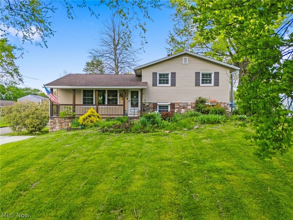 Photo of 1508 Pauli Street, Canal Fulton, OH 44614 (MLS # 5208383)