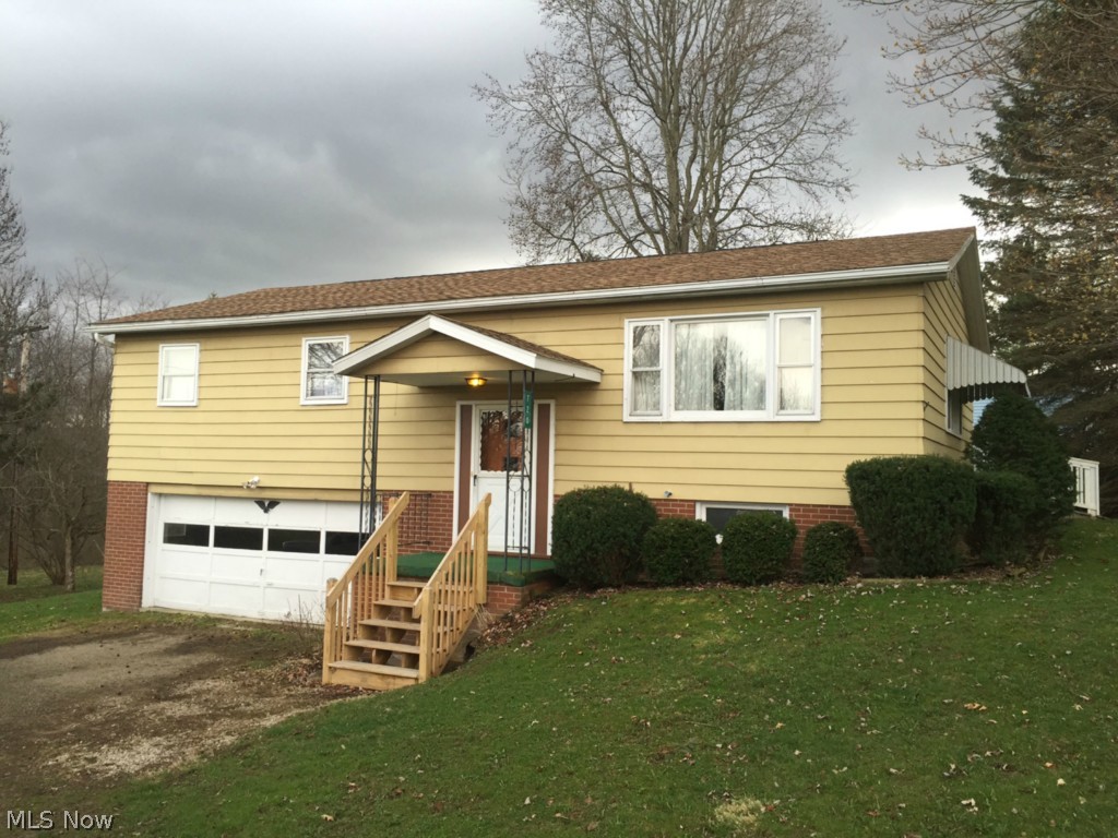 A solid raised ranch home on a nice street in Shreve, close to the park and the school. Home could use some cosmetic updating but the functional parts are in good working order. New roof 3 years ago. Does have a handicapped ramp on backside of the house.