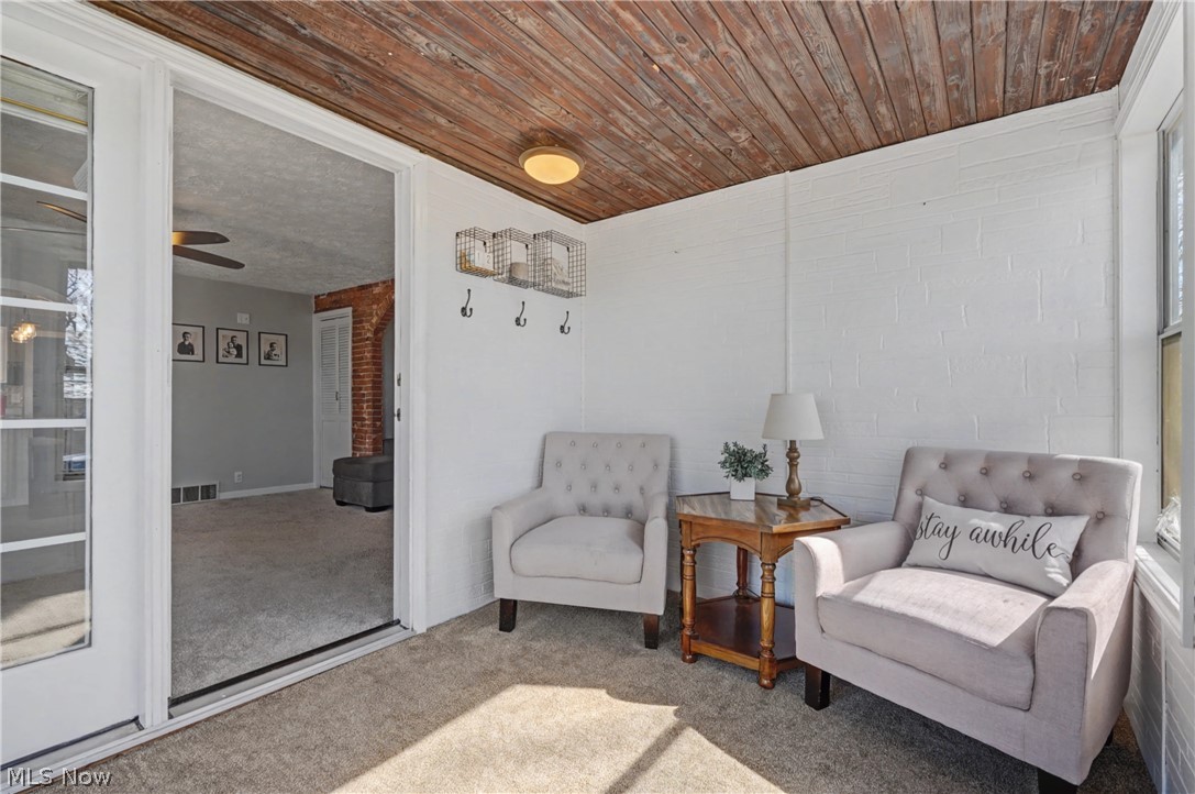 Arlington Waterloo Acres - Residential