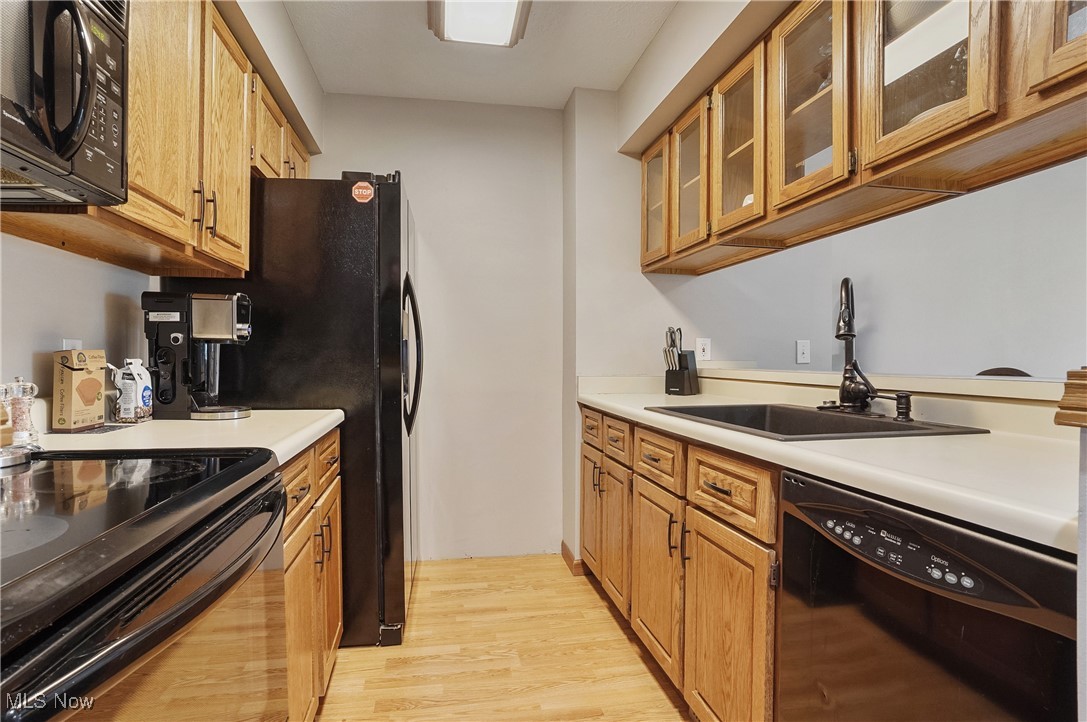 2426 Wrens Drive, Stow, Ohio image 11