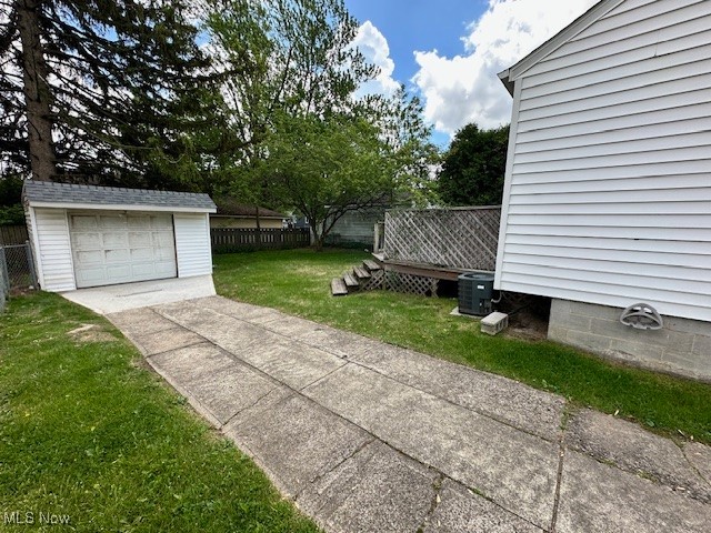 5111 Lucydale Avenue, North Olmsted, Ohio image 4