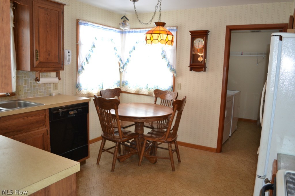 Delsy Drive - Residential