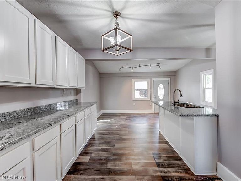 Riverside - Residential Lease