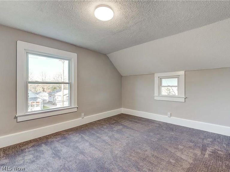 Riverside - Residential Lease