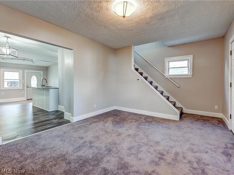 Riverside - Residential Lease