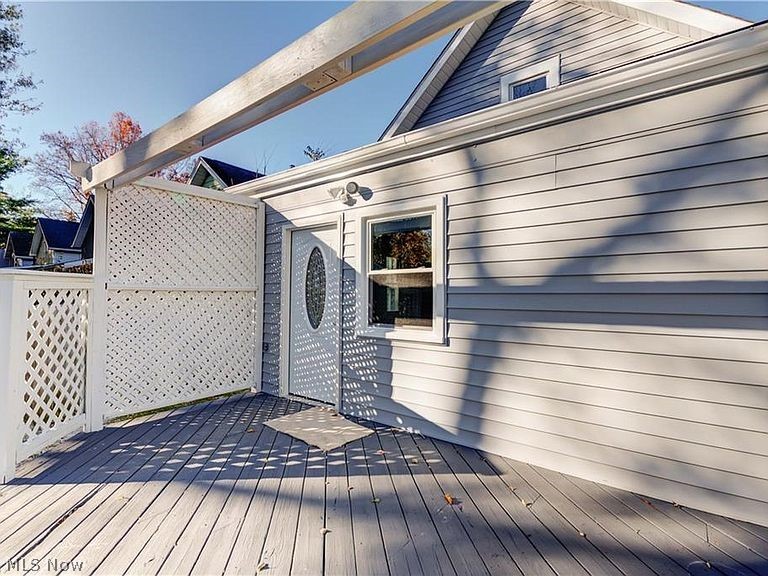 Riverside - Residential Lease