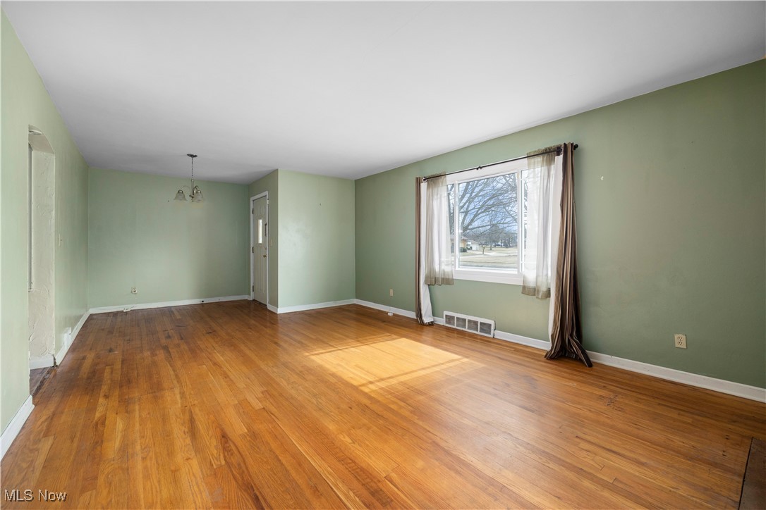 1232 W 35th Street, Lorain, Ohio image 9