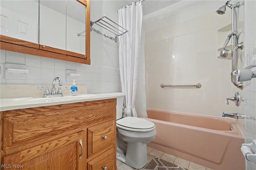 Silver Lake Towers Condo - Residential