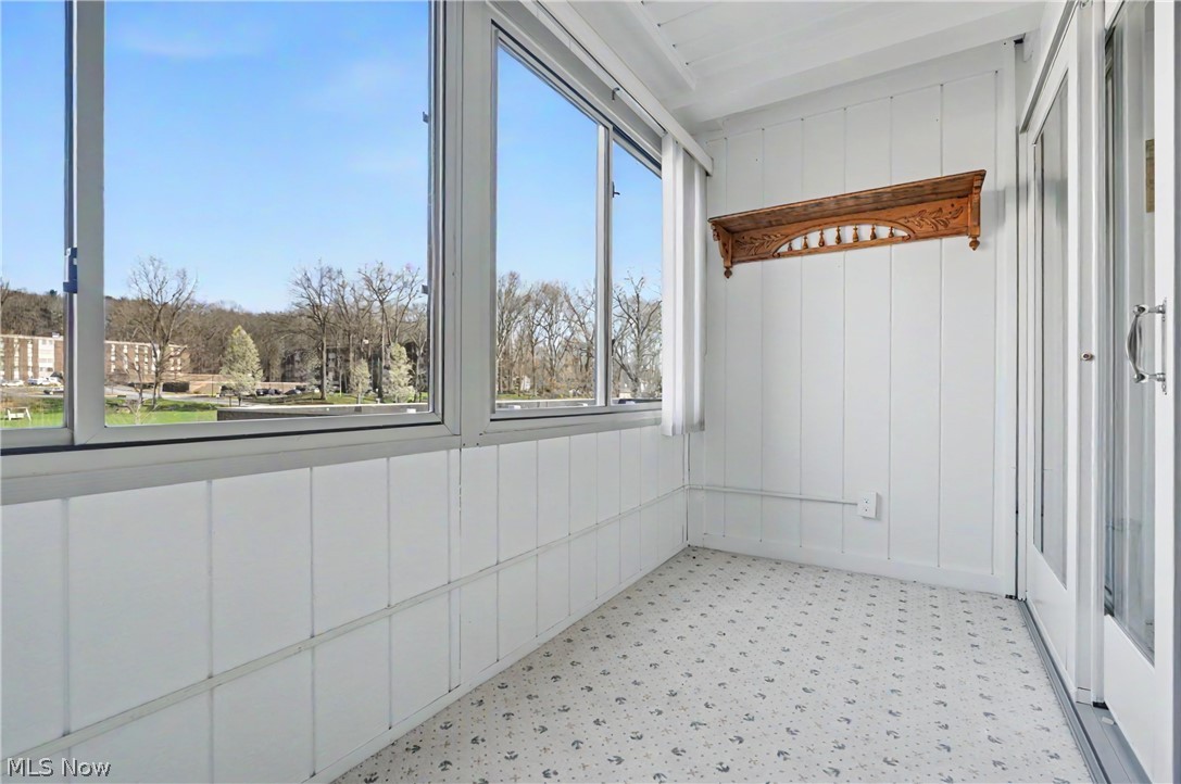 Silver Lake Towers Condo - Residential