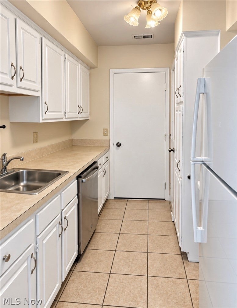 13676 Oakbrook Drive 3676