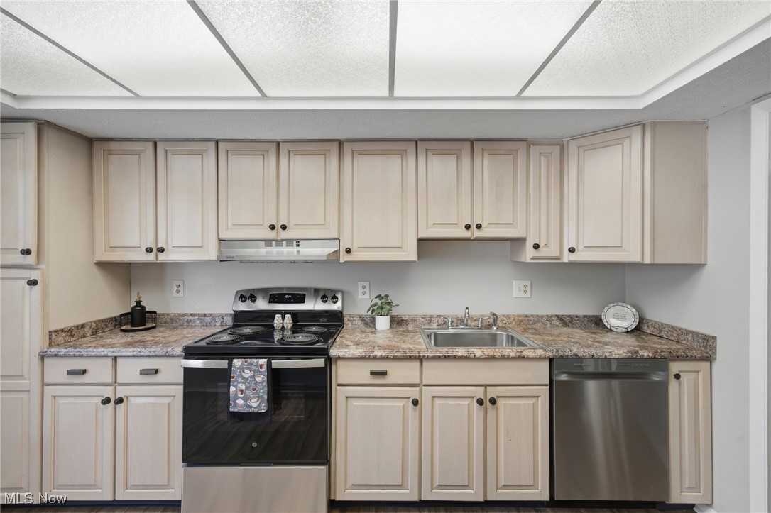 Harbour Light Condo - Residential