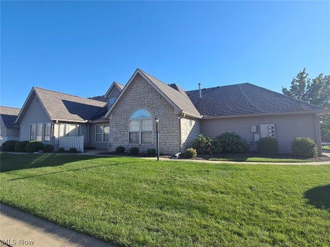 Tiny photo for 1425 Laurenbrook Lane NE, Massillon, OH 44646 (MLS # 5255087)