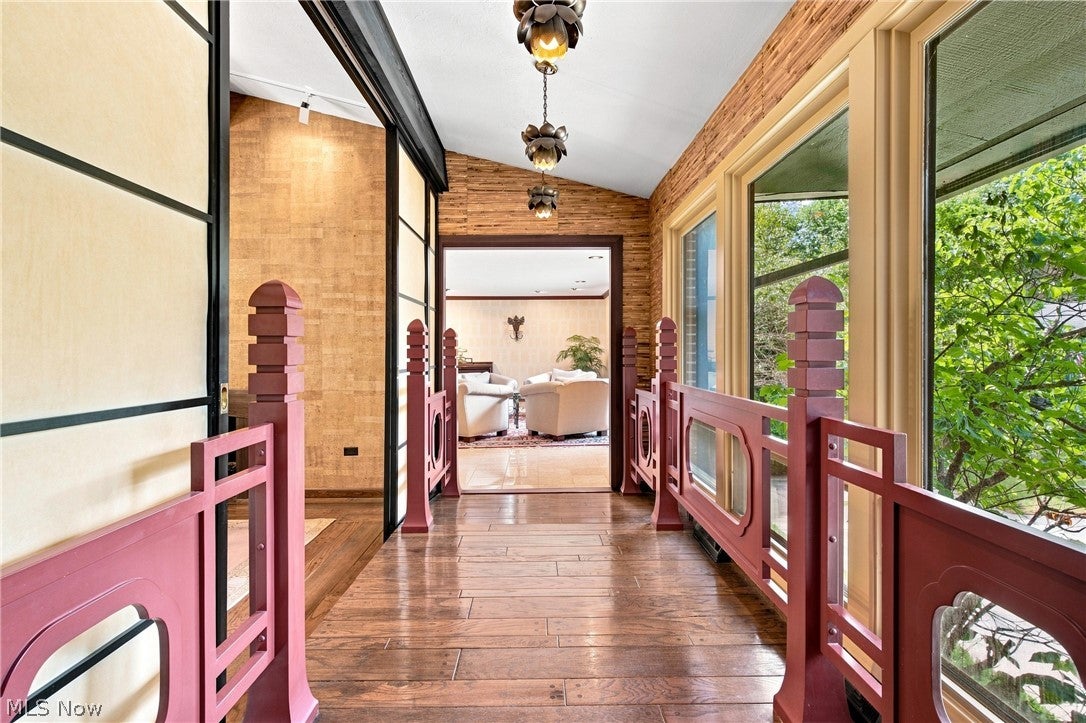 19718 Deer Run Lane
