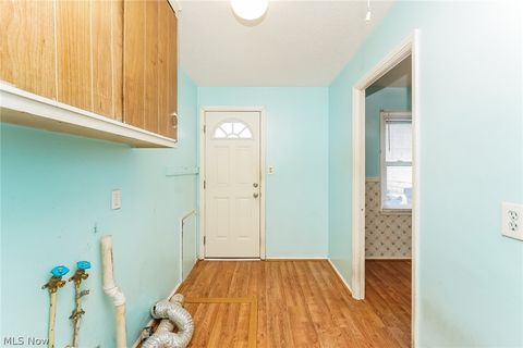 Tiny photo for 4648 W 146th Street, Cleveland, OH 44135 (MLS # 5188063)