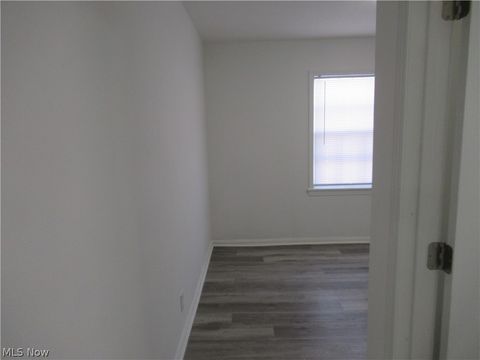 Tiny photo for 1403 Dawnwood, Parma, OH 44134 (MLS # 5190037)