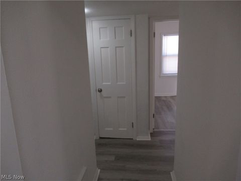 Tiny photo for 1403 Dawnwood, Parma, OH 44134 (MLS # 5190037)