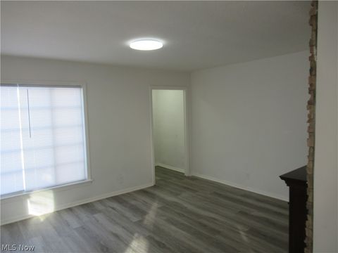 Tiny photo for 1403 Dawnwood, Parma, OH 44134 (MLS # 5190037)