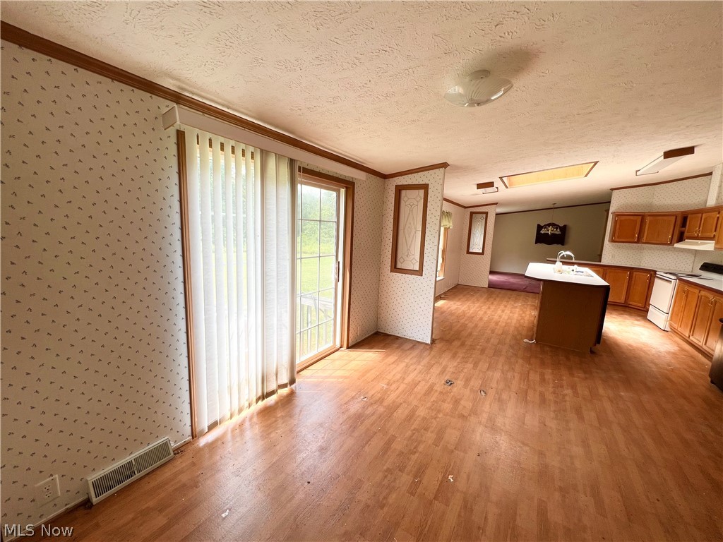 Ione Demes 1 - Residential