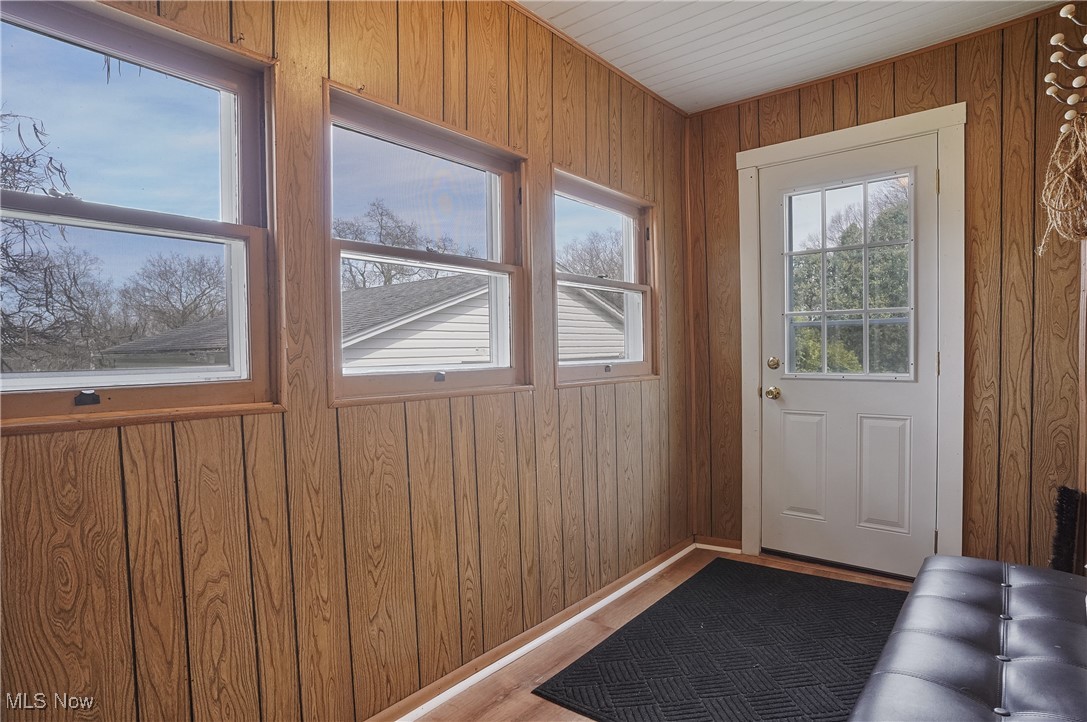 390 Southwest Avenue, Tallmadge, Ohio image 31