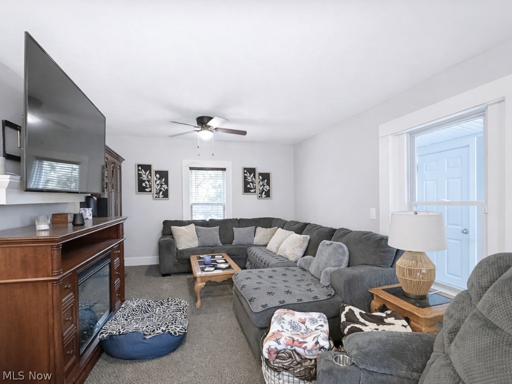 Smith Realty Company's Roundho - Residential