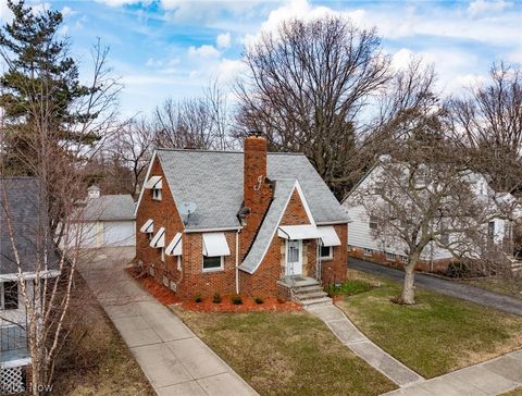 Homes For Sale - 19071 Naumann Avenue<br/> Euclid, OH 44119