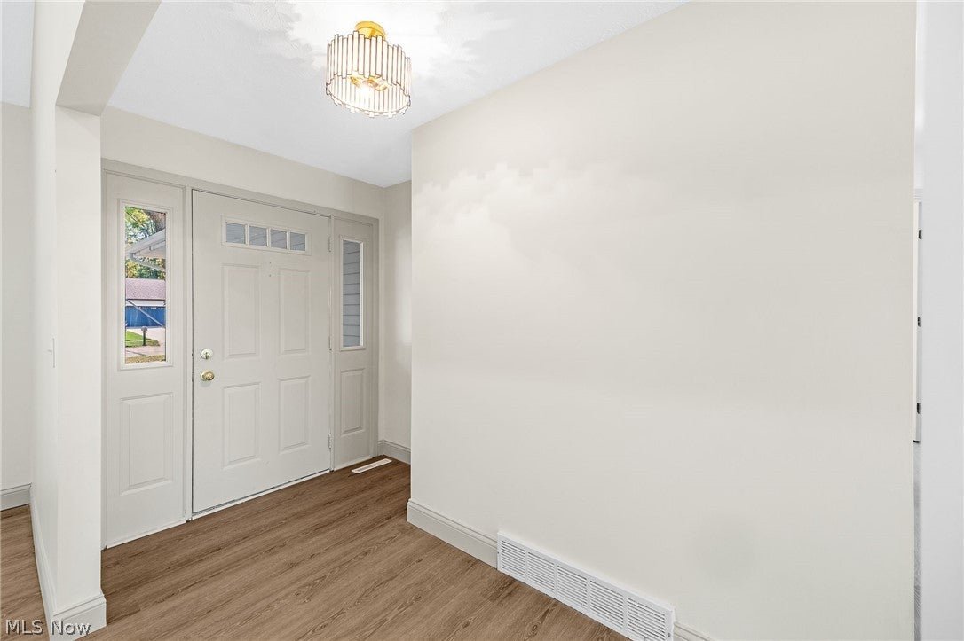 8454 Glenbrook Drive