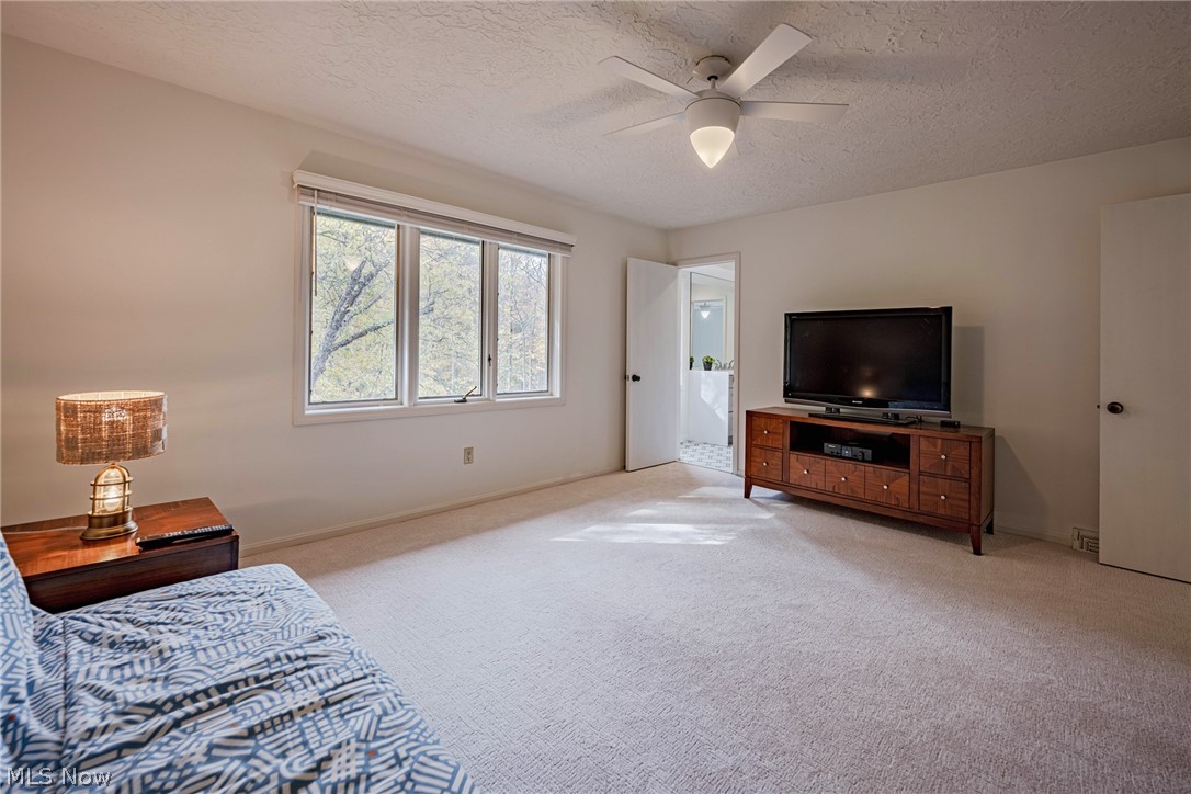 Hunting Hollow - Residential