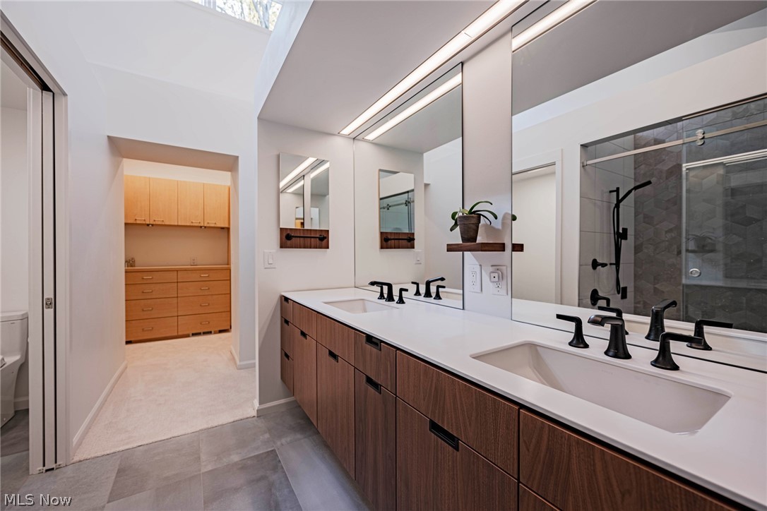 Hunting Hollow - Residential