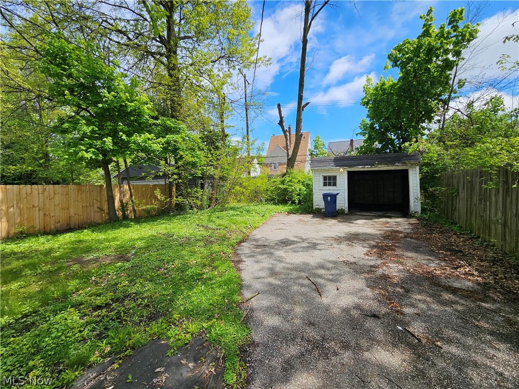 931 Yellowstone Road