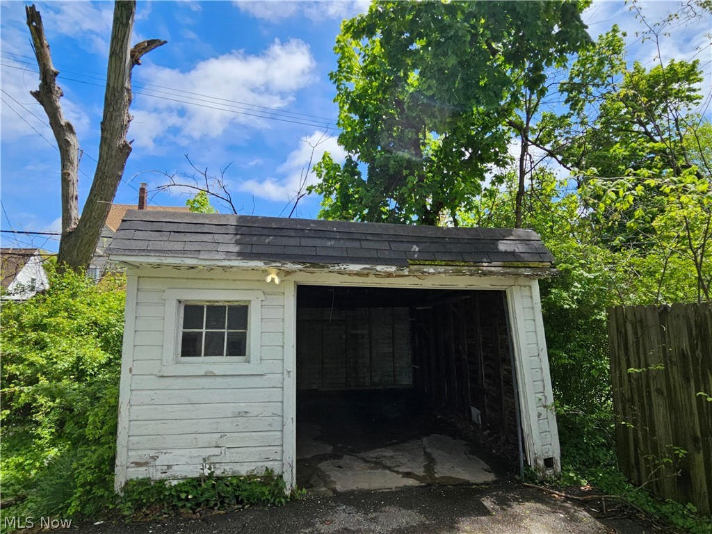 931 Yellowstone Road