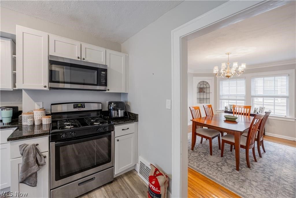 Photo of 18520 Winslow Road, Shaker Heights, OH 44122 (MLS # 5193272)