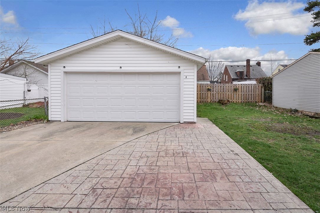 Ridgewood 08 - Residential