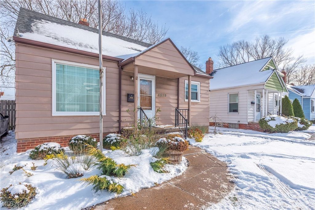 Photo of 4529 W 150th Street, Cleveland, OH 44135 (MLS # 5177605)