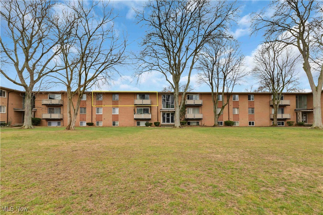 22091 River Oaks Drive #C9, Rocky River, Ohio image 1