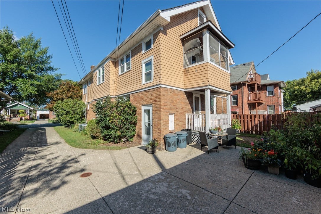 1497 Prospect Avenue