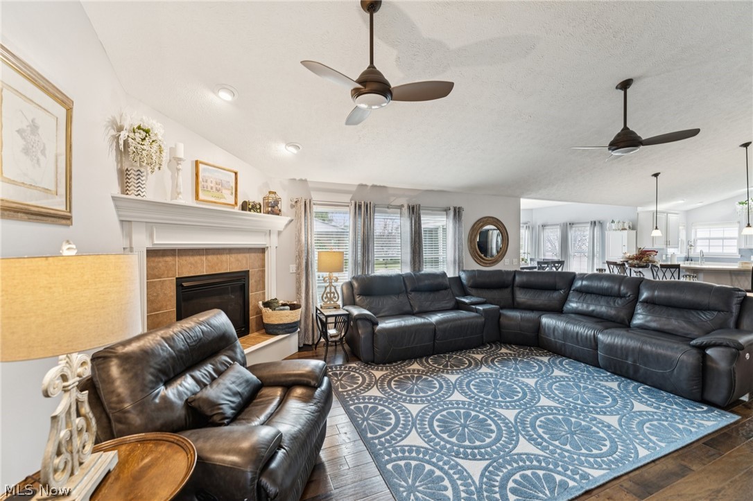1235 Cherokee Path
