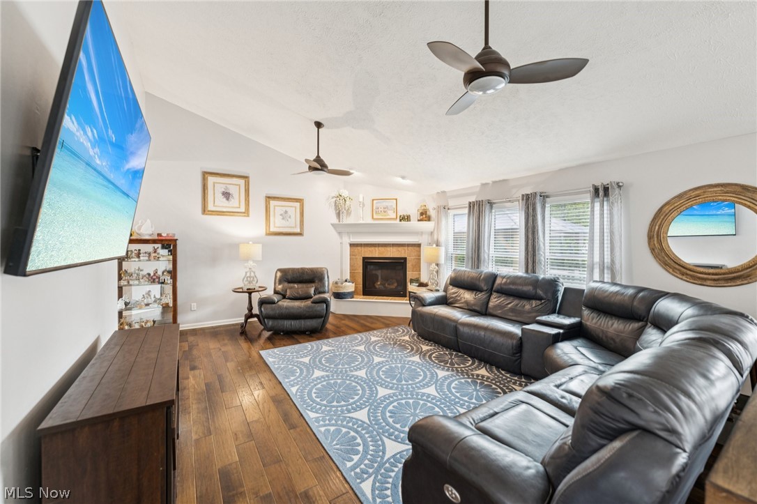 1235 Cherokee Path
