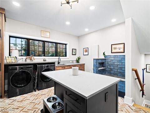 Tiny photo for 17788 Edgewater Drive, Lakewood, OH 44107 (MLS # 5185204)