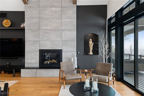 Tiny photo for 17788 Edgewater Drive, Lakewood, OH 44107 (MLS # 5185204)