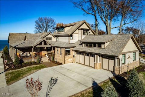 17788 Edgewater Drive Lakewood OH 44107