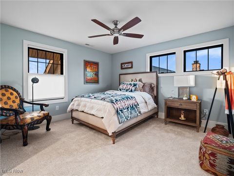 Tiny photo for 17788 Edgewater Drive, Lakewood, OH 44107 (MLS # 5185204)