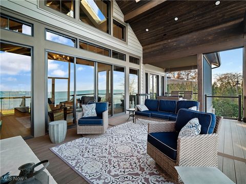 Tiny photo for 17788 Edgewater Drive, Lakewood, OH 44107 (MLS # 5185204)