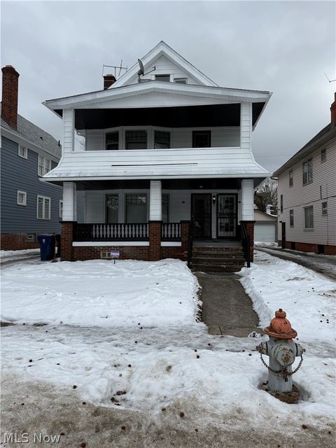 Homes For Sale - 829 Helmsdale Road<br/> Cleveland Heights, OH 44112