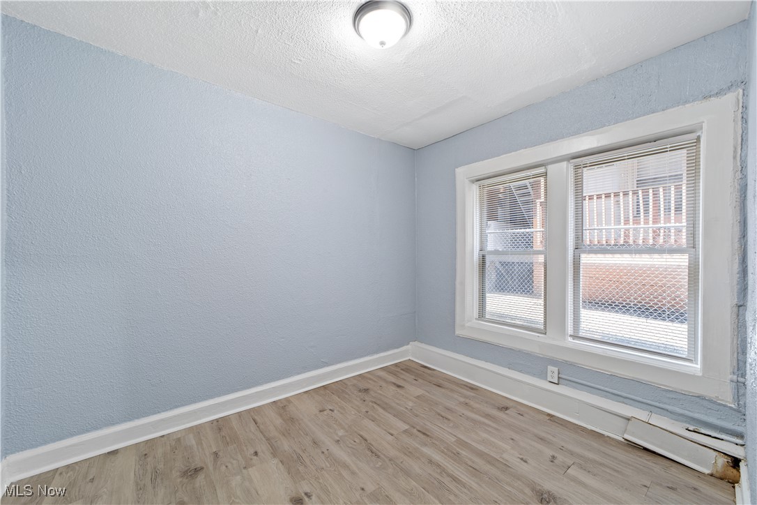Brooklyn - Commercial Sale
